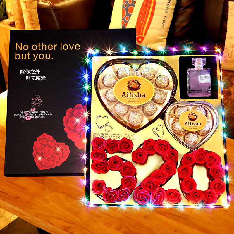 Kotak Hadiah Kekasih Misteri