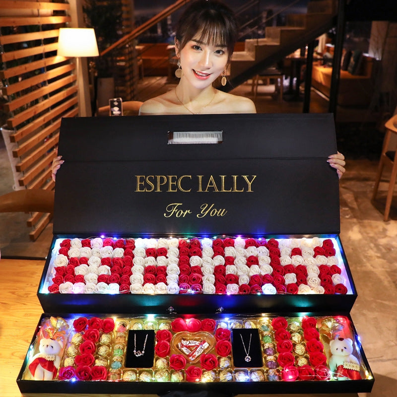 Kotak hadiah berwarna-warni【A】