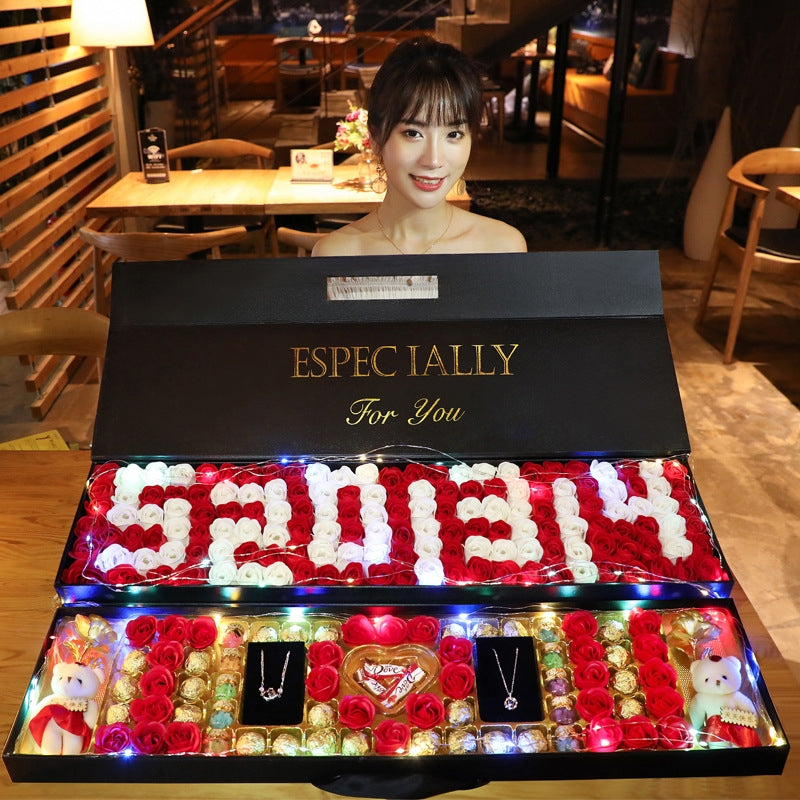 Kotak hadiah berwarna-warni【A】